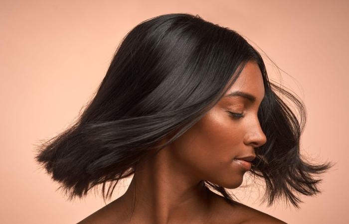 What causes wellhealthorganic.com_know-the-causes-of-white-hair-and-easy-ways-to-prevent-it-naturally_